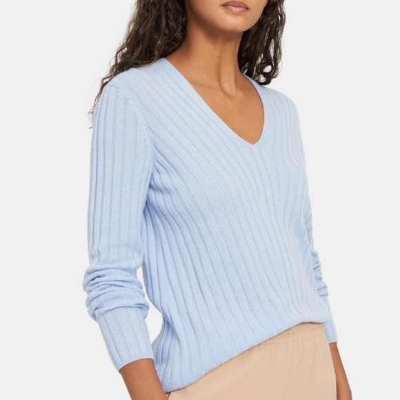 NWT Theory Ribbed Cashmere VNeck Pullover - Picture 2 of 7